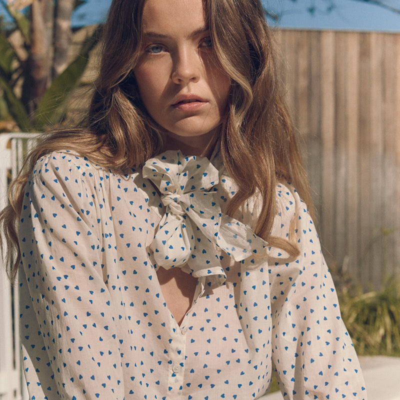 Je T'aime blouse in print / blue