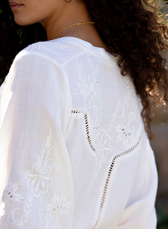 Broderie blouse - Ecru is